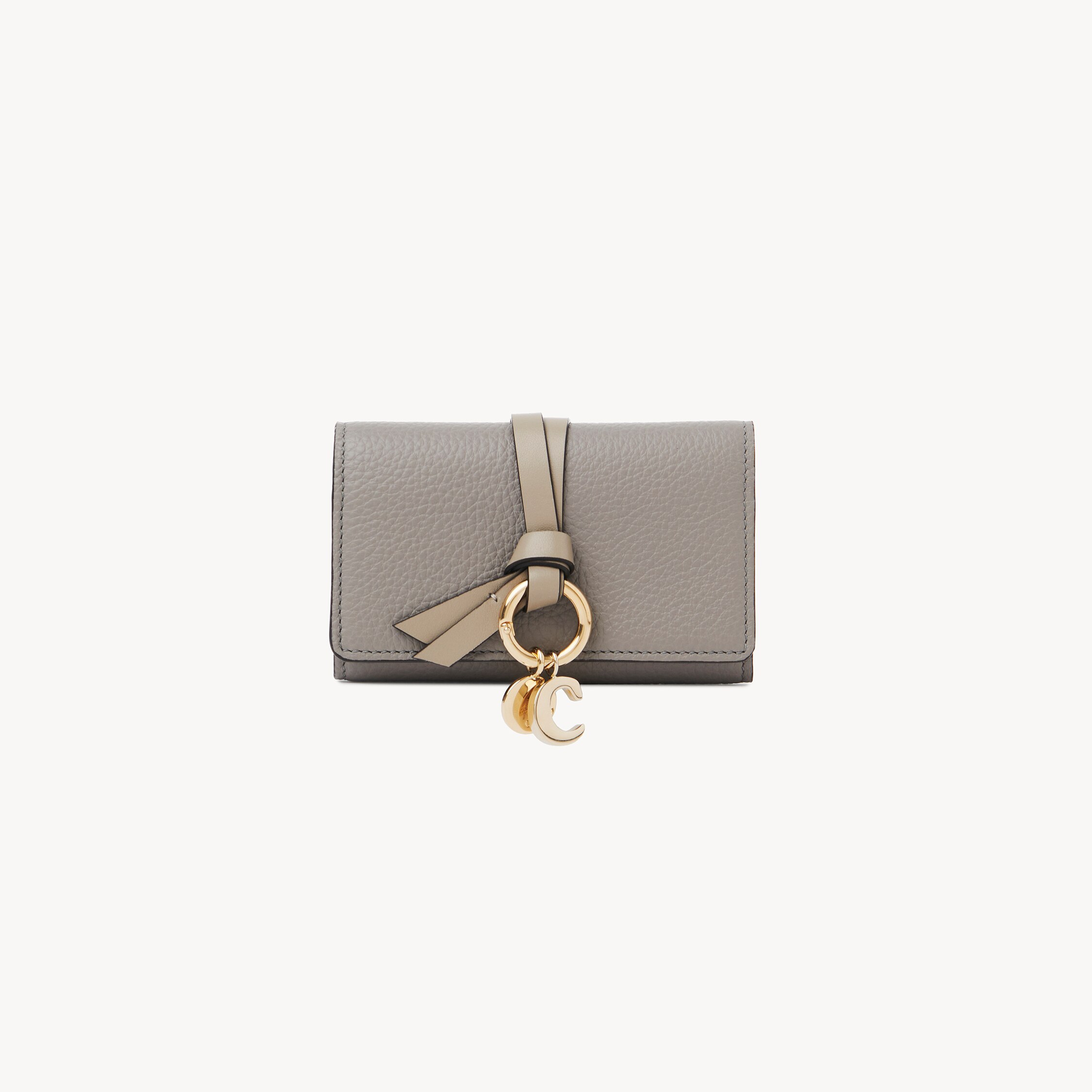Chloé Alphabet Key Case In Grained Leather In Gray