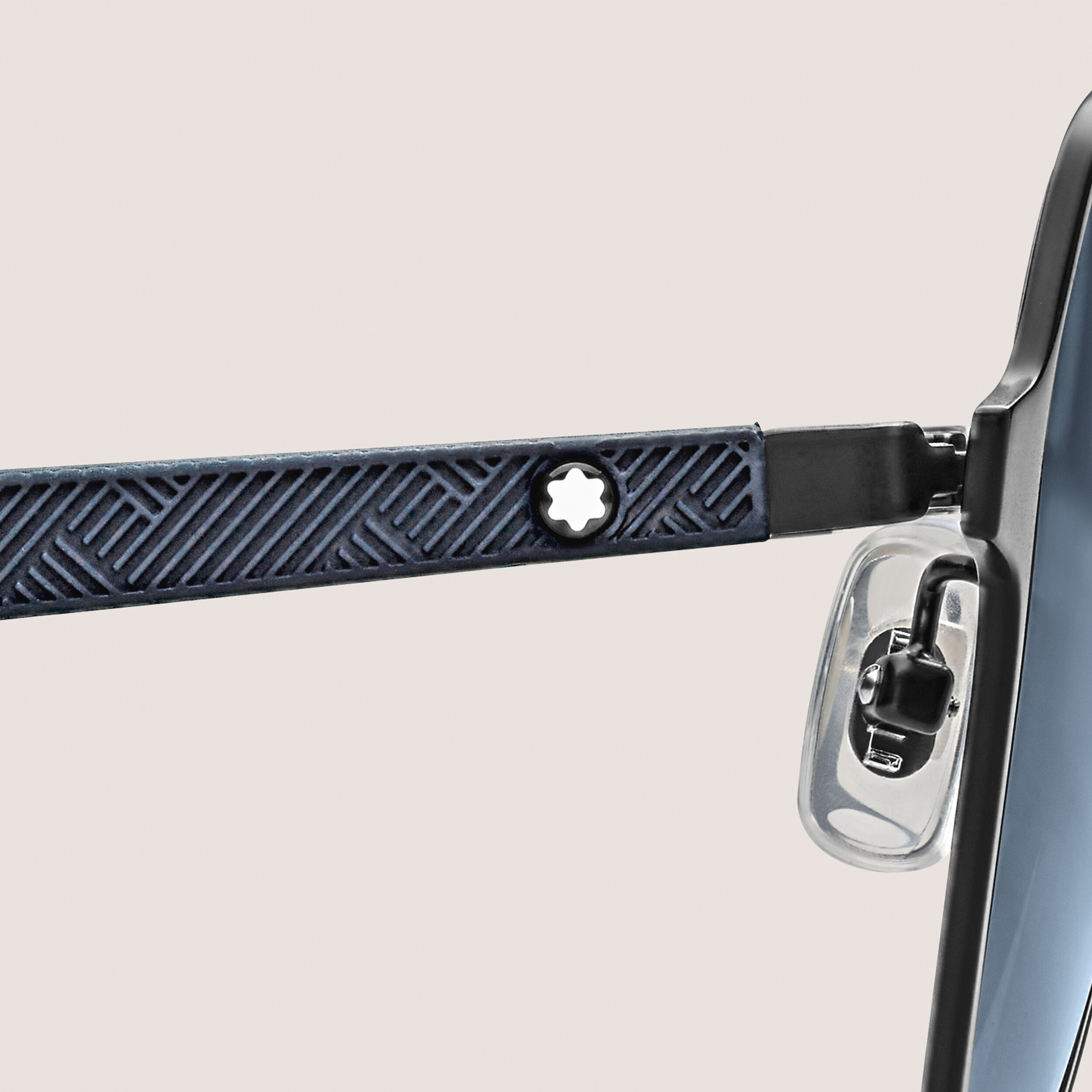  Montblanc - Quadratische Sonnenbrille Mit Schwarzem Metallrahmen - Schwarz - Metall - Mb134473 - Sonnenbrillen 