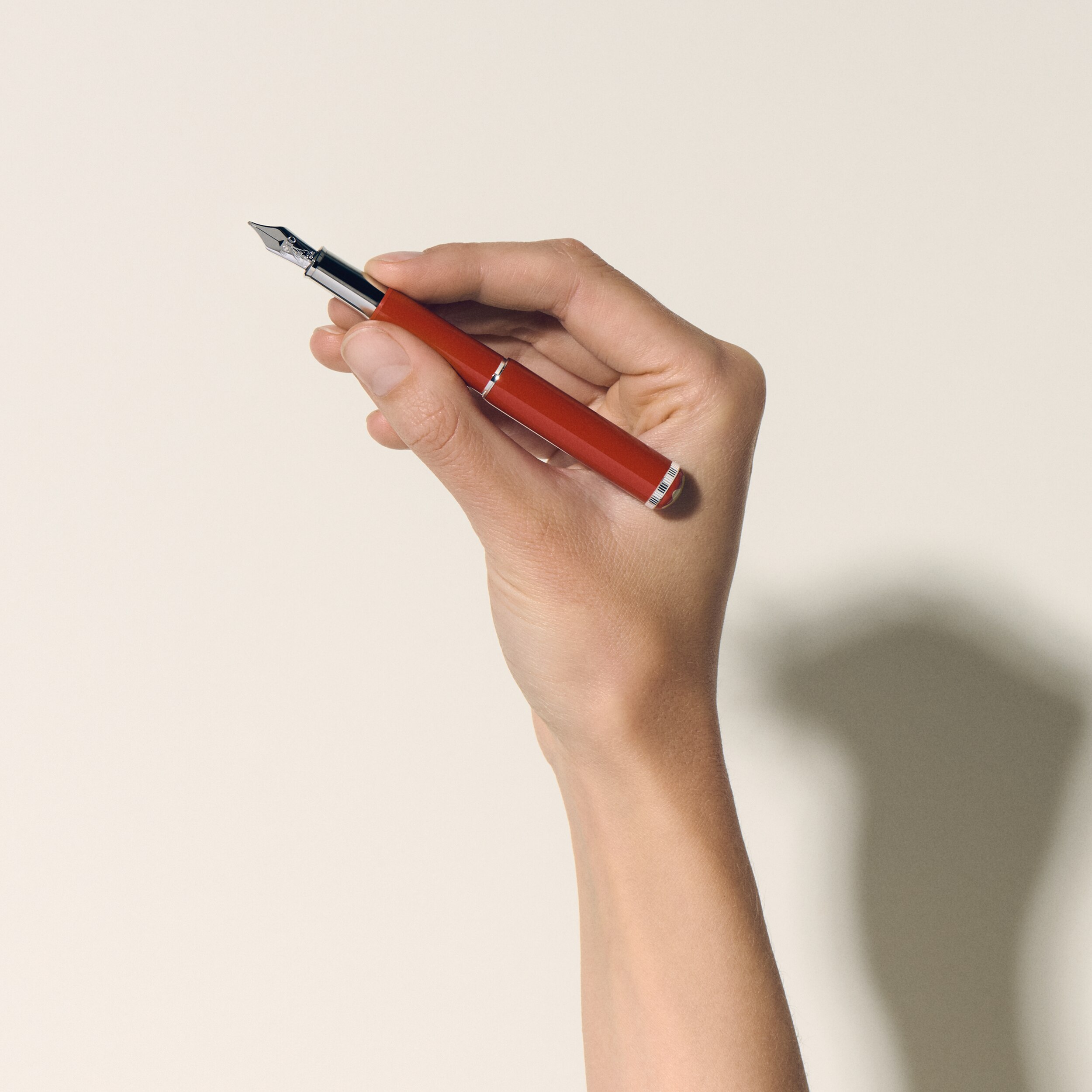  Montblanc - Stilografica Montblanc Heritage Rouge Et Noir “baby” Edizione Speciale Color Corallo - Rosso - Pregiata Lacca - Mb127856 - Stilografiche 