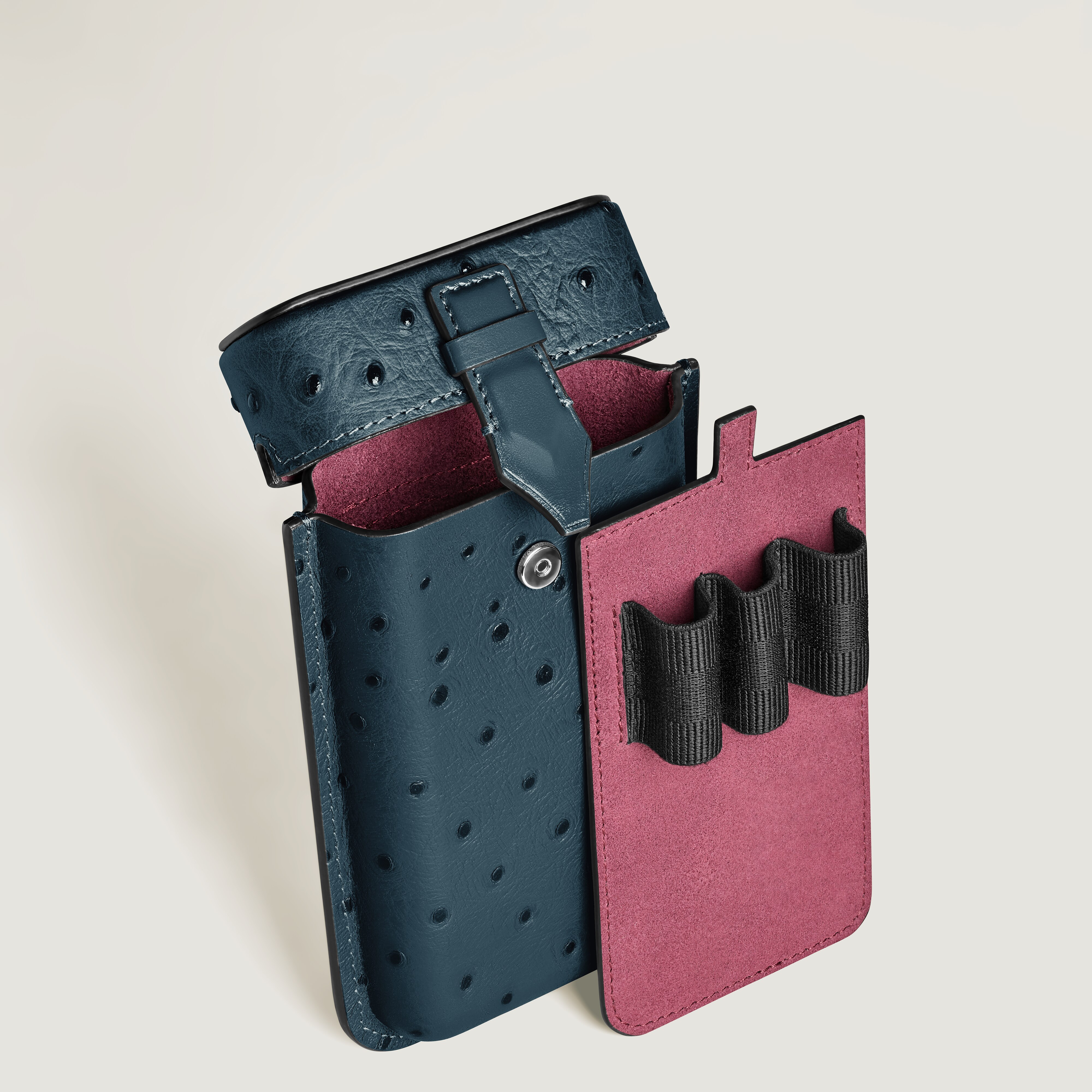  Montblanc - étui Multifonction Plume Avec Bandoulière En Cuir Embossé Autruche - Bleu Velours - Cuir - Mb220478 - Accessoires Pour Sac 