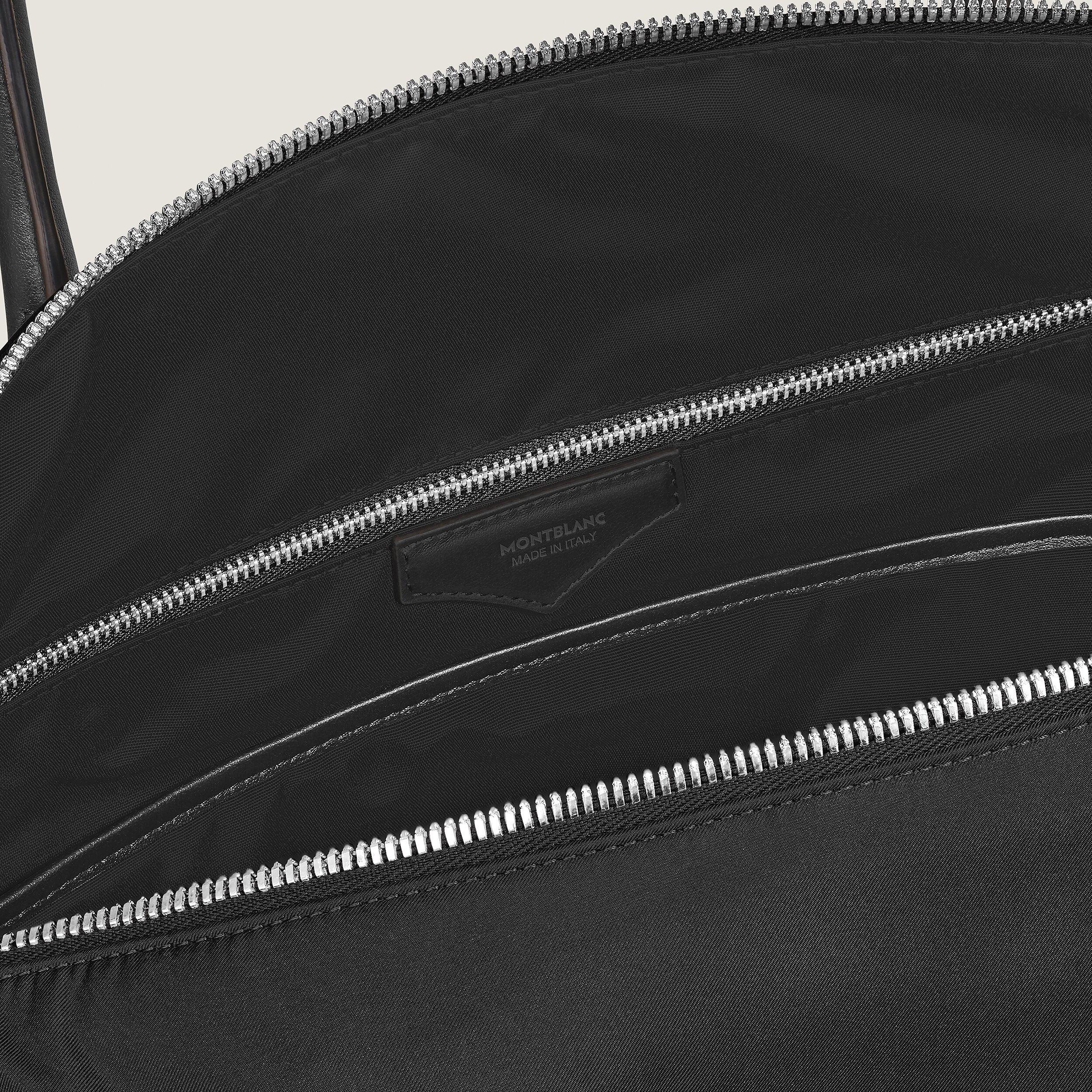  Montblanc - Weeekender Bag 43 Montblanc Panorama - Schwarz - Stoff Und Leder - Mb221656 - Duffle Bags 